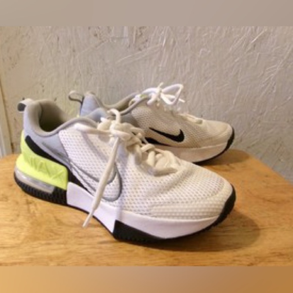 Nike Men's Size 8.5 Air Max Alpha Trainer 6 (FQ1833 006) Sneaker Trainer Sports